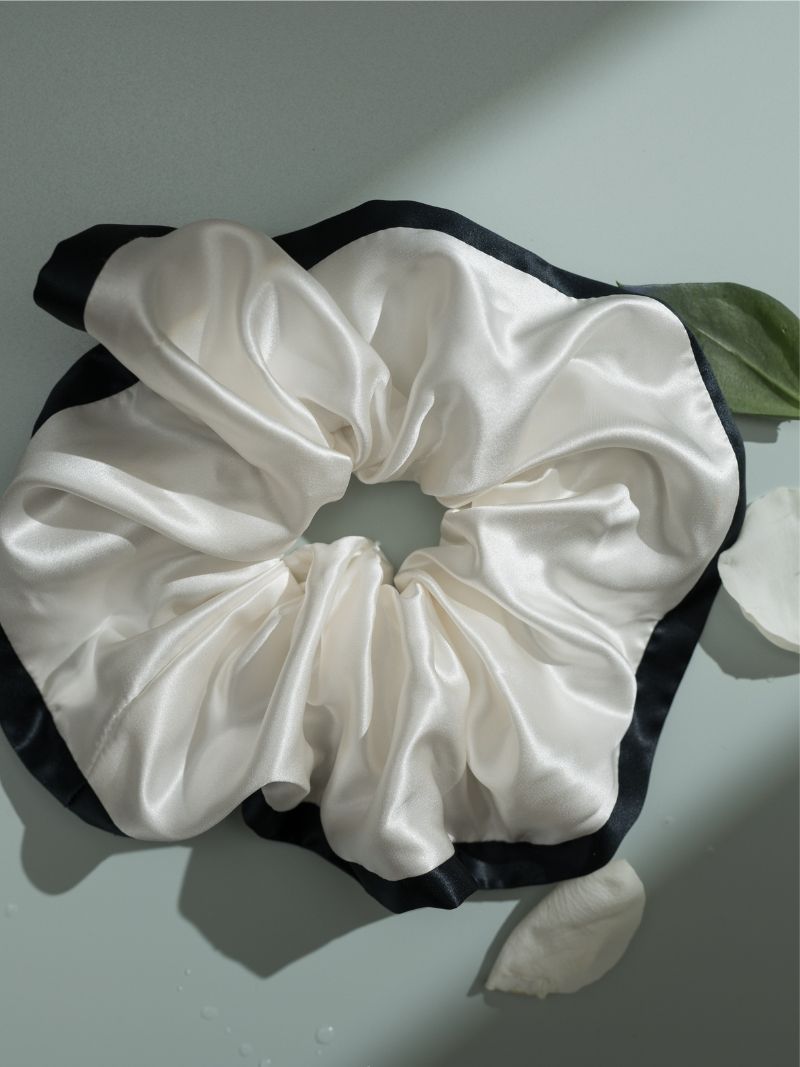 MUSEAura Jumbo Silk Scrunchie